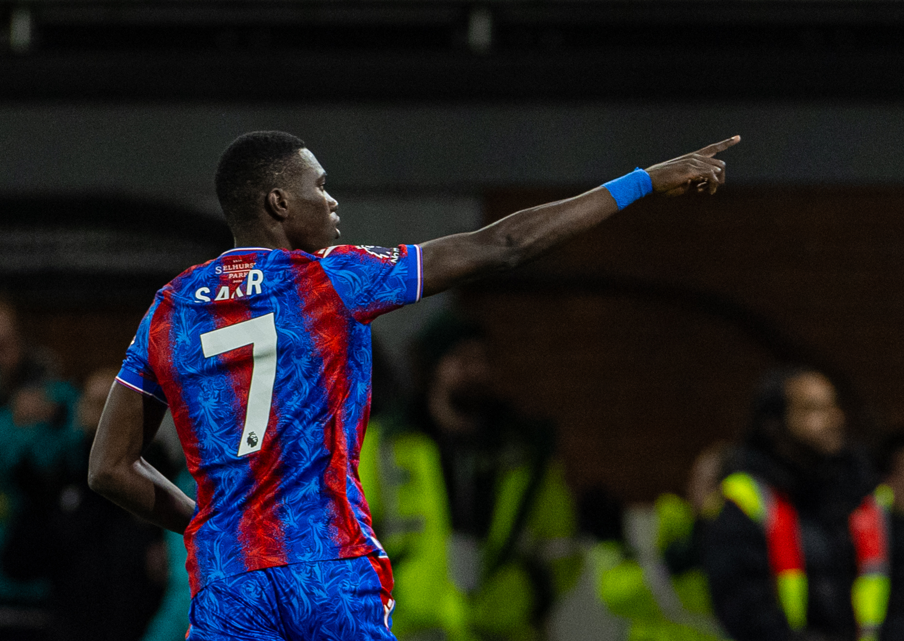 关于水晶宫客场胜诺维奇，保级形势愈发乐观的信息