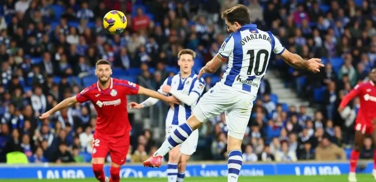 包含瓦伦西亚中场打破僵局取得胜利的词条