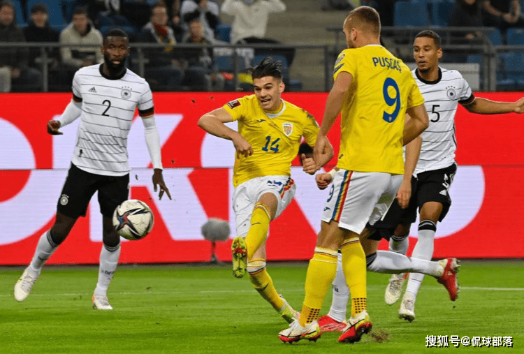 关于瑞典客场2-1逆转罗马尼亚，取得重要胜利的信息